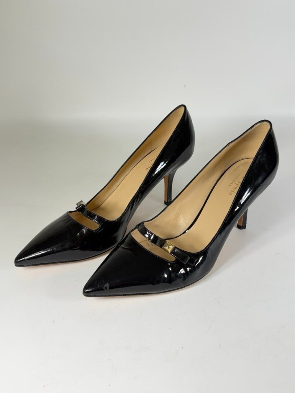 Kate Spade New York Black Patent Leather Bow Accents Pointed Toe Pumps
